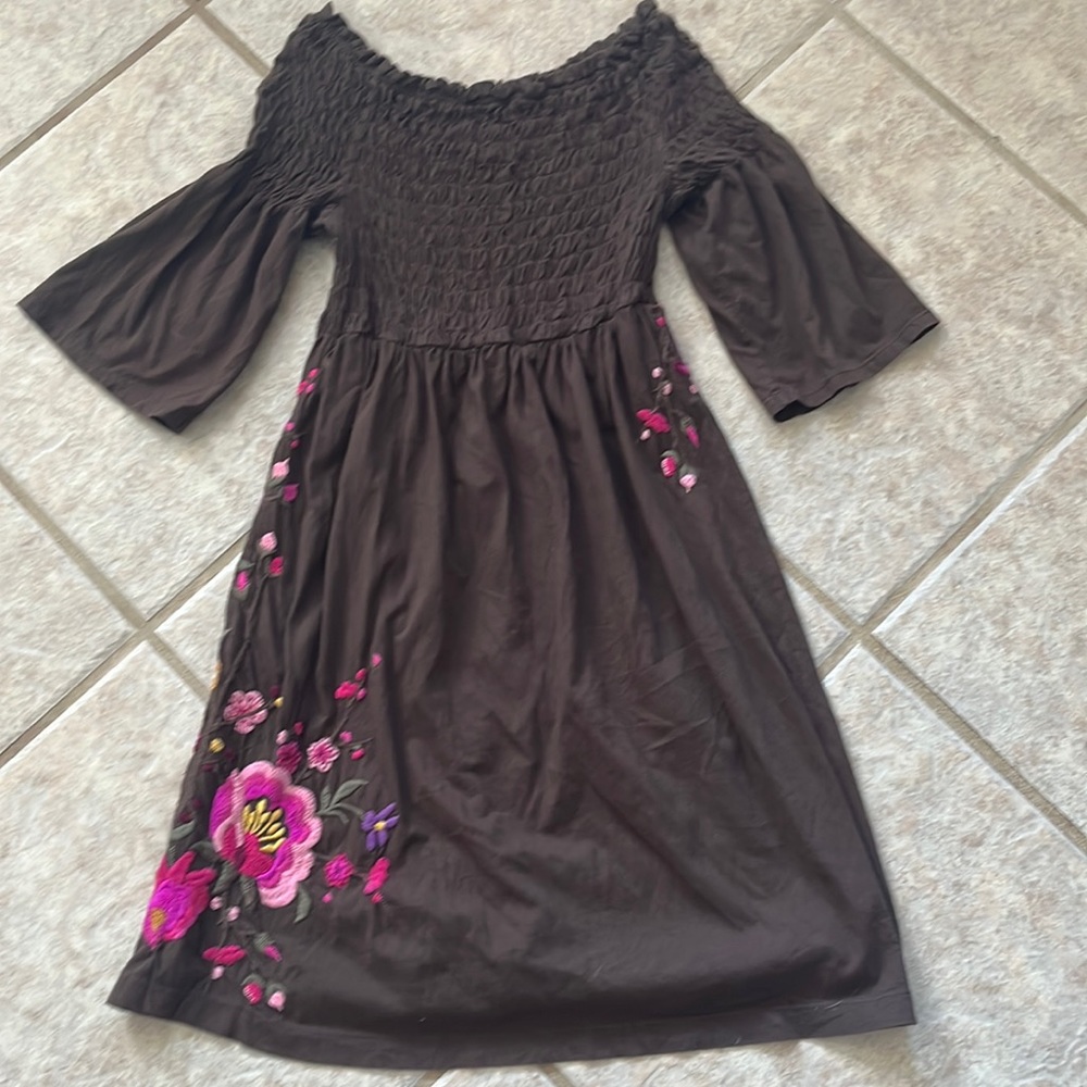 Brown flower dress size medium